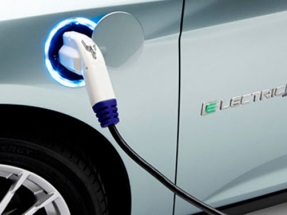 La feria de Vehículos Eléctricos Madrid celebra la ampliación de 350 millones del Plan Moves III