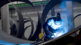 Haizea fabrica en Bilbao los megapilares del parque offshore británico Norfolk Vanguard West