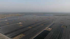 Acciona Energía pone en marcha su mayor proyecto fotovoltaico de 412 MW en India Acciona Energía pone en marcha su mayor proyecto fotovoltaico de 412 MW en India