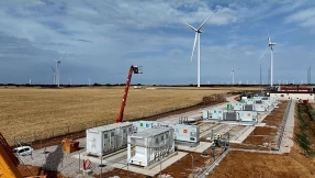 Ingeteam hibridará cuatro parques solares de Iberdrola con nuevos sistemas de almacenamiento Ingeteam hibridará cuatro parques solares de Iberdrola con nuevos sistemas de almacenamiento