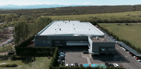 
Cegasa multiplica su capacidad productiva y alcanzará los 1.800 MWh anuales con una nueva planta en Vitoria
