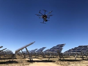 Drones e inteligencia artificial para alargar la vida útil de los parques solares e incrementar su rentabilidad