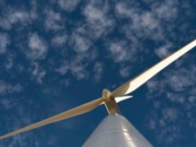 DNV GL Releases Study of R&D Pathways for Supersized Wind Turbine Blades
