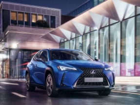 Lexus entrega las primeras unidades de su UX eléctrico en España