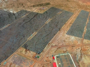 Bolivia eleva a cien megavatios la potencia del parque fotovoltaico más alto de toda Suramérica
