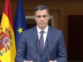 Sánchez anuncia la prórroga de los impuestos a banca y a energéticas y apunta a su permanencia