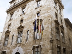 La Comunidad Valenciana sufre una "parálisis renovable" debido al bloqueo burocrático La Comunidad Valenciana sufre una "parálisis renovable" debido al bloqueo burocrático