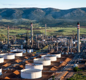 Repsol inicia la producción a gran escala de diésel renovable en Puertollano