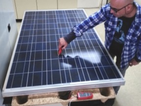 Investigadores del Ciemat desarrollan un nuevo método para reparar módulos solares