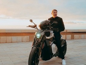 Verge Motorcycles Launches Electric Superbike