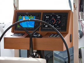 Elan Sailboat Outfitted with Torqeedo Deep Blue Hybrid Electric Drive