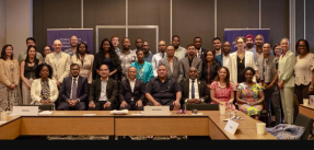 Santa Marta apuesta por acelerar el final de la era de los combustibles fósiles con "obligaciones vinculantes"