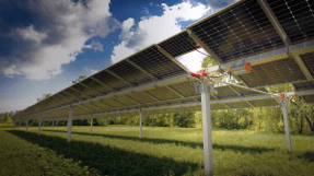 Soltec lanza al mercado su sistema para adaptar su seguidor solar SFOne a pendientes constantes de hasta un 15%