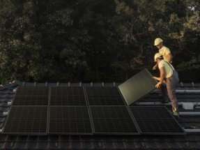 Aiko elige a SotySolar como primer instalador premium de sus paneles solares en España 