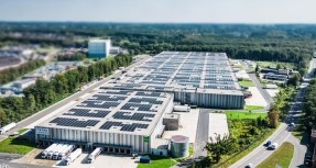 

Así es la instalación solar fotovoltaica sobre cubierta más grande de Alemania

