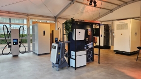 
Sungrow presenta en Ámsterdam su nuevo sistema de recarga para vehículo eléctrico Megawatt
