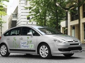 Una nueva investigación defiende el uso del superetanol E85 100% renovable en el transporte