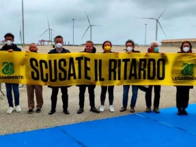 España y China fabrican el primer parque eólico marino del Mediterráneo