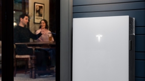 Las nuevas baterías "antiapagones" de Tesla desembarcan en España de la mano de Bornay