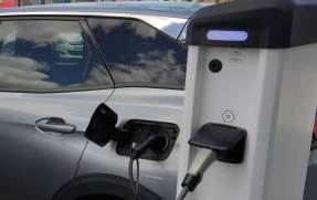 El vehículo eléctrico ya supera el listón del 20% en España