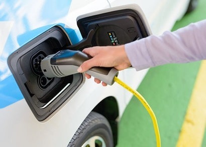 Alpiq and Groupe E merge their charging networks for electric vehicles