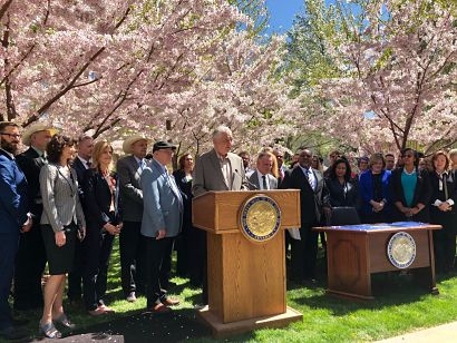 ACORE applauds Nevada governor for signing stronger RPS legislation into law