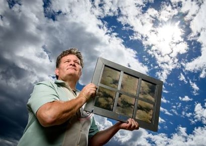 SolarWindow to unveil its largest ever array of transparent electricity-generating window glass panes