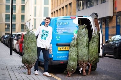 Stuart partners with The Stem to deliver 4,000 Christmas trees across Greater London with electric vehicles