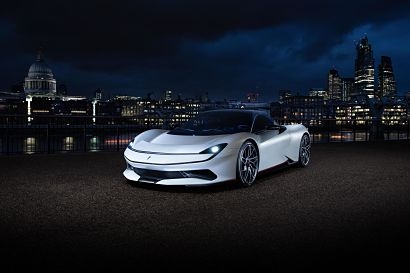 Pininfarina Battista makes its UK debut