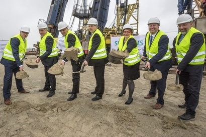 Siemens begins construction of new German offshore wind turbine factory