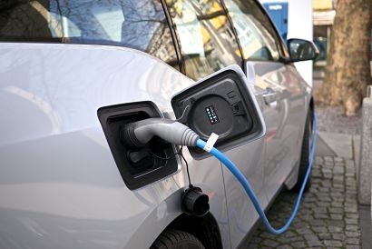 UK Government announces world-leading ultra-low benefit in kind rate for EV drivers