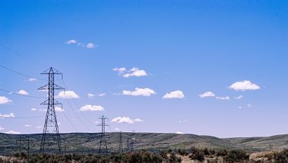 Urgent collaborative offshore wind transmission planning needed to achieve clean energy goals