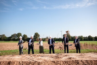 Enapter holds groundbreaking ceremony to celebrate start of construction of new electrolyser production facility