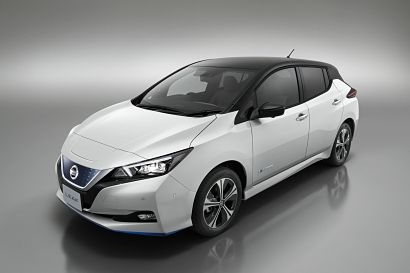 Nissan celebrates production of the 500,000th Nissan LEAF
