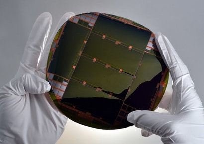NREL announces technology agreement for high efficiency multijunction solar cells
