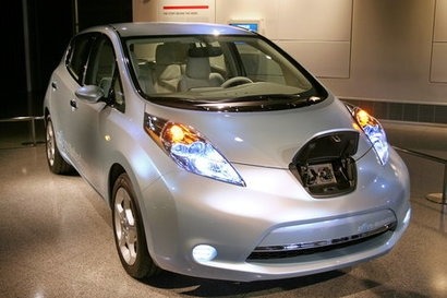 Nissan reveals 50,000th Nissan LEAF produced in the UK