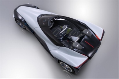 Nissan develops stylish ‘Bladeglider’ EV