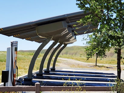 Envision Solar provides EV ARC fast charger for California highway rest area