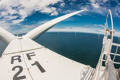 Siemens signs long-term service extension for Welsh offshore wind farm