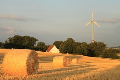 New UK government poll shows increase in support for onshore wind
