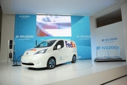 Nissan field tests new 100 percent electric compact van