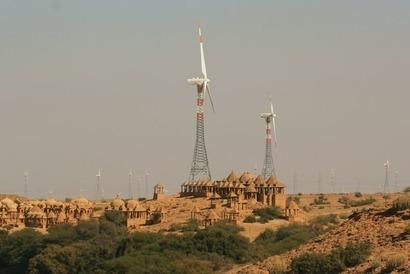 Suzlon wins Golden Peacock Eco Innovation Award for hybrid wind turbine