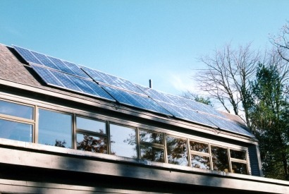 Nearly half a million UK homes now solar powered