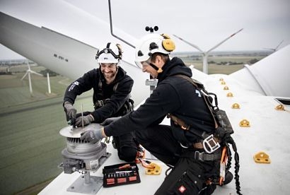 Deutsche Windtechnik providing maintenance for wind turbines above 10 GW