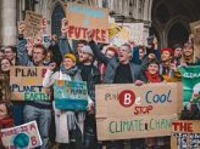 Concerned UK citizens to sue the British Government over climate change