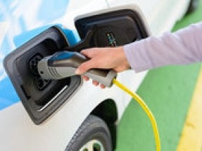 Alpiq and Groupe E merge their charging networks for electric vehicles