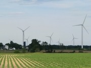 Tasmania’s largest wind farm opened by Premier Lara Giddings