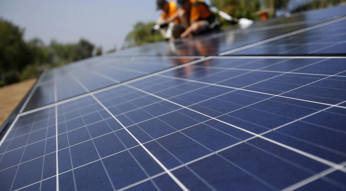 Canarias anuncia 30 millones en ayudas al autoconsumo compartido y las comunidades energéticas