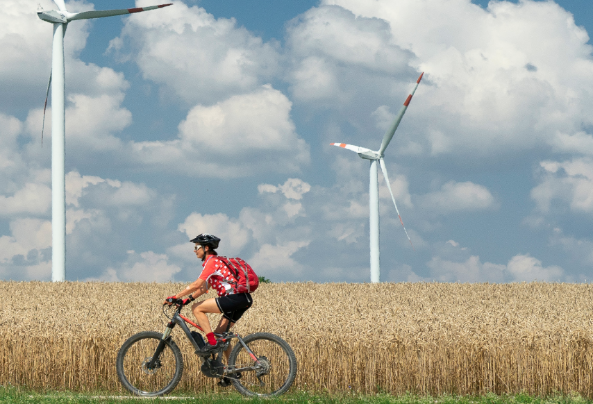 El sector eólico alerta del impacto de un nuevo impuesto eléctrico en plena crisis energética