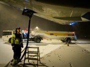 Operadores de aeropuertos buscan biocarburantes fiables y económicos